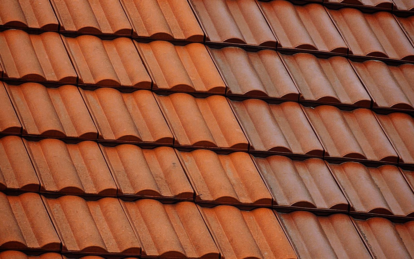 Détail d’une couverture posée par Antunes Couverture